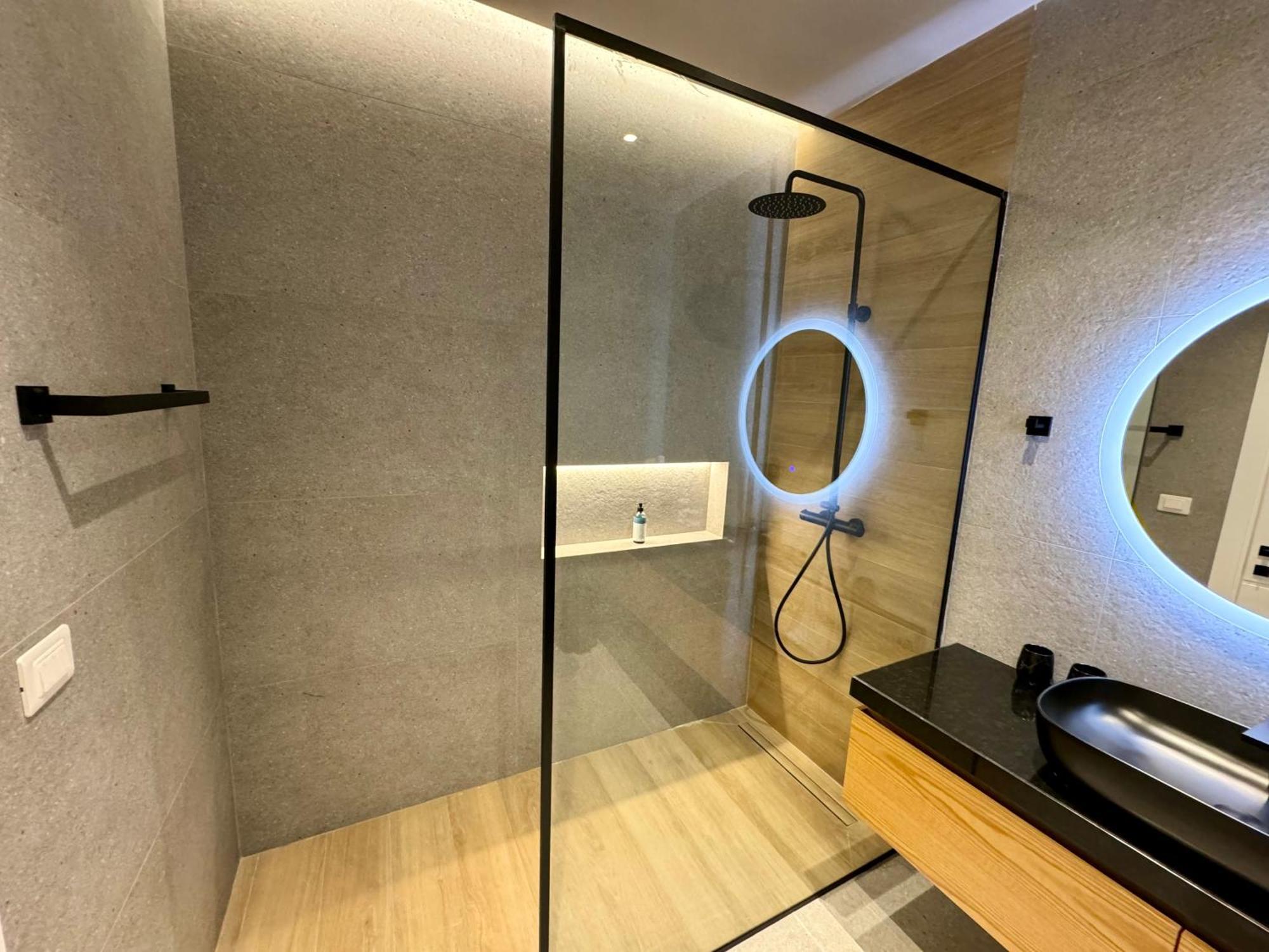 Apartament Heisol *