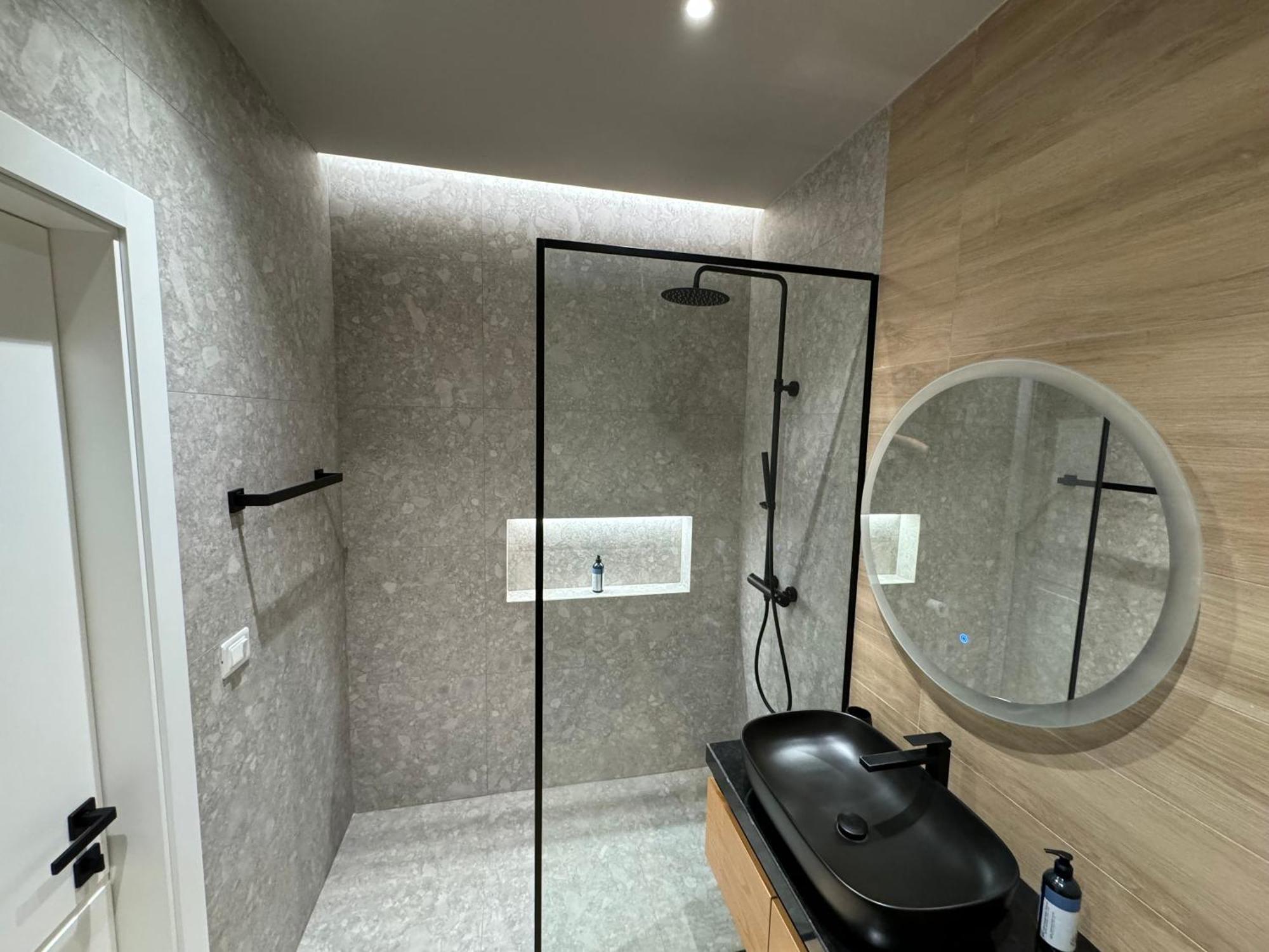 Heisol Apartament *